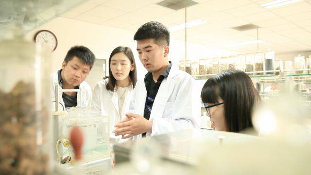 北京联合大学健康与环境学院 (原生物化学工程学院)8大专业招生